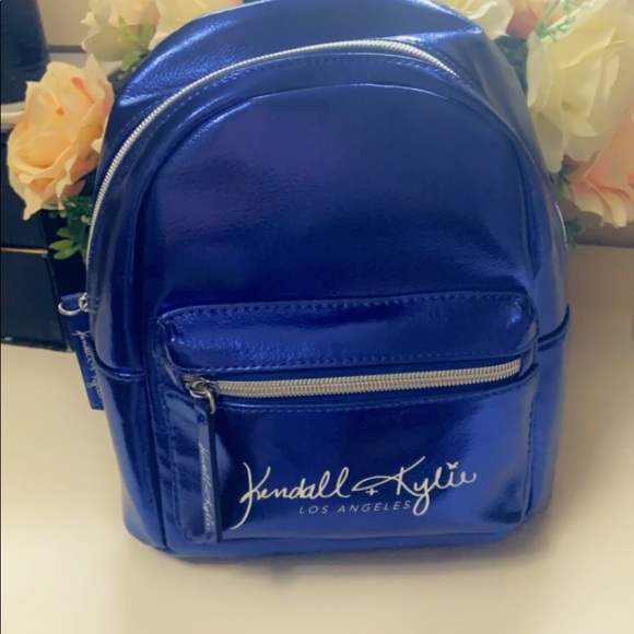 Backpack - Picture 4 of 6